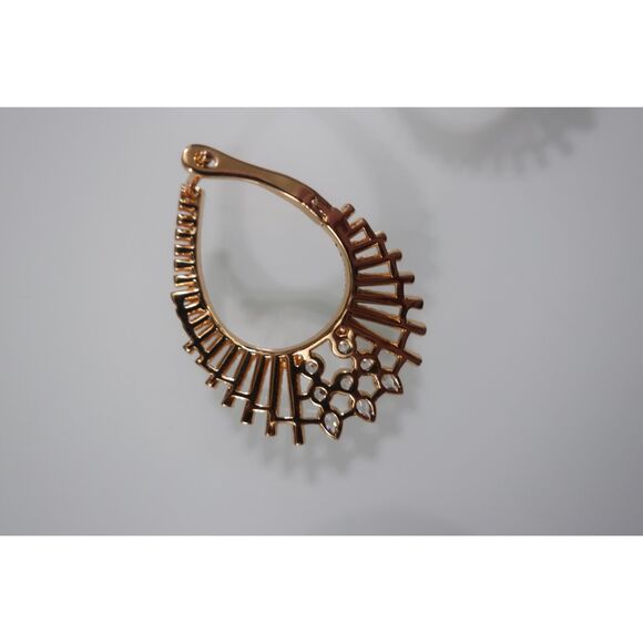 Gold Hoops Earrings Costume Jewelry NWOT - Picture 5 of 6